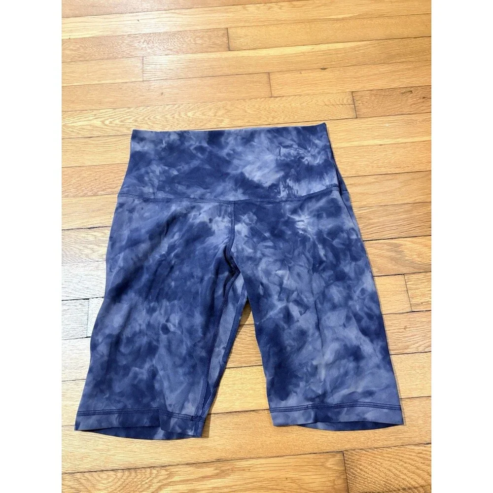 Lululemon Size 10 Align High-Rise Short 8” Gray Diamond Dye
